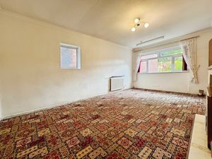 Lounge- click for photo gallery